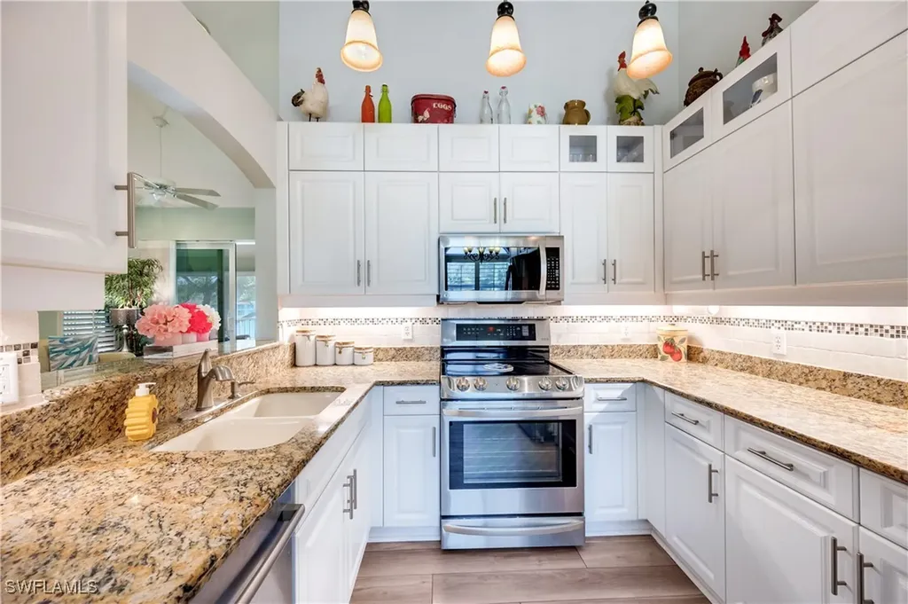 6810 Huntington Lakes Circle Naples FL 34119