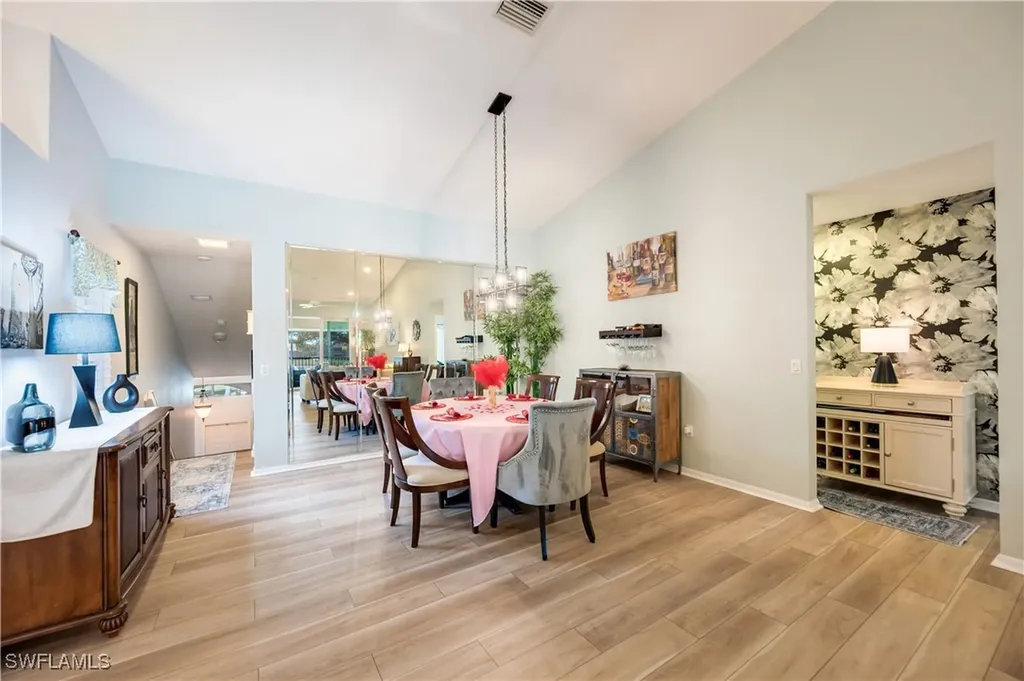 6810 Huntington Lakes Circle Naples FL 34119