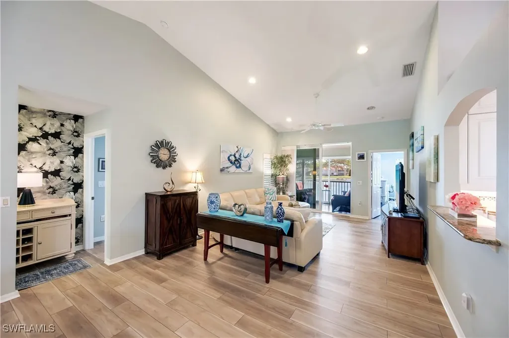 6810 Huntington Lakes Circle Naples FL 34119