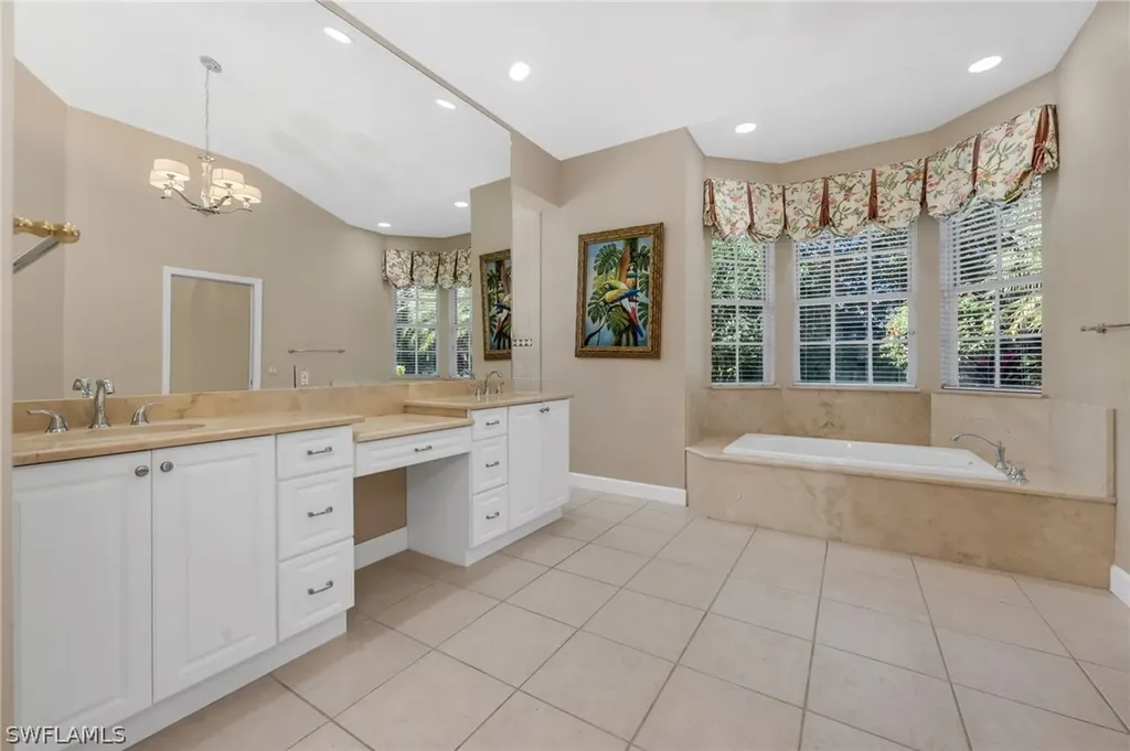 968 Spanish Moss Trail Naples FL 34108
