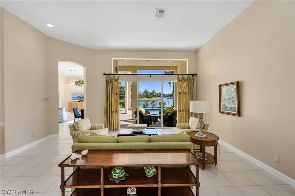 968 Spanish Moss Trail Naples FL 34108