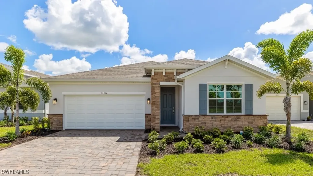 564 Spring Hill Lake Loop Cape Coral FL 33993