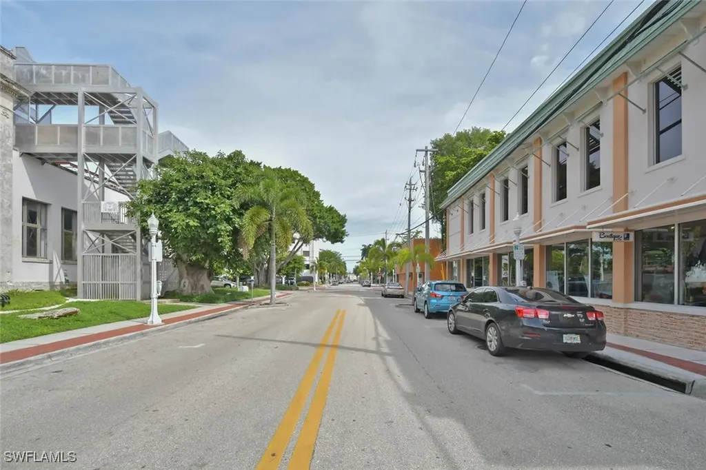 2401 First Street Fort Myers FL 33901
