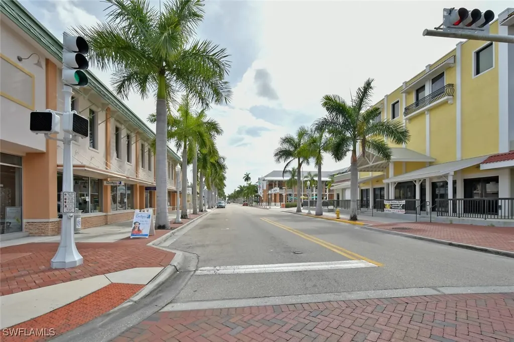 2401 First Street Fort Myers FL 33901