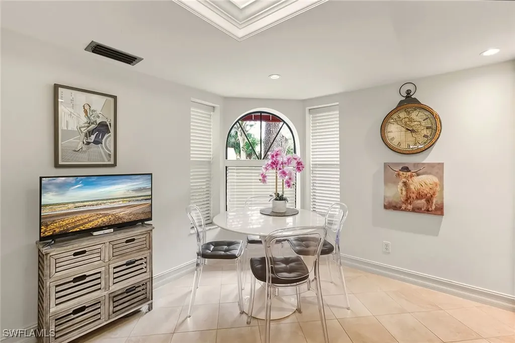 571 E Serendipity Drive Naples FL 34108