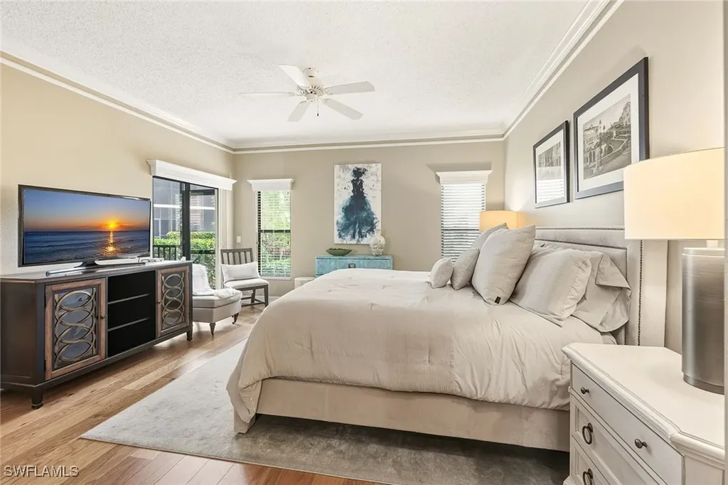 571 Serendipity Drive Naples FL 34108