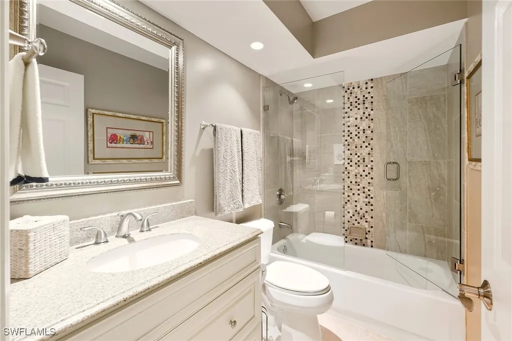571 Serendipity Drive Naples FL 34108