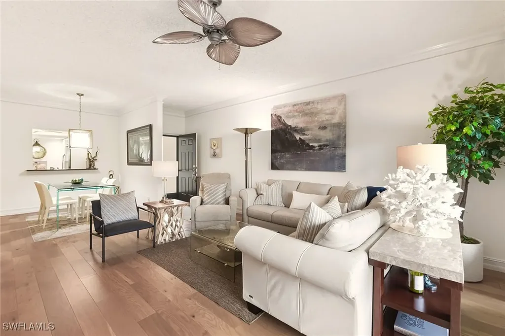 571 Serendipity Drive Naples FL 34108