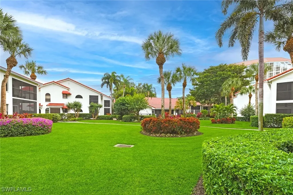 571 E Serendipity Drive Naples FL 34108