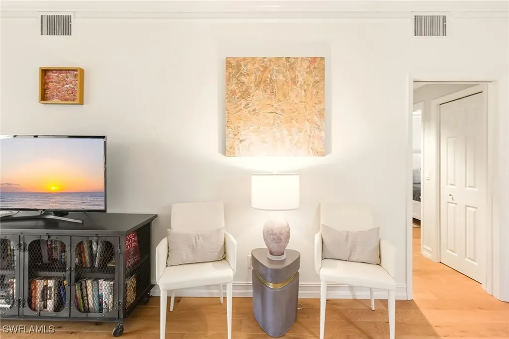 571 E Serendipity Drive Naples FL 34108