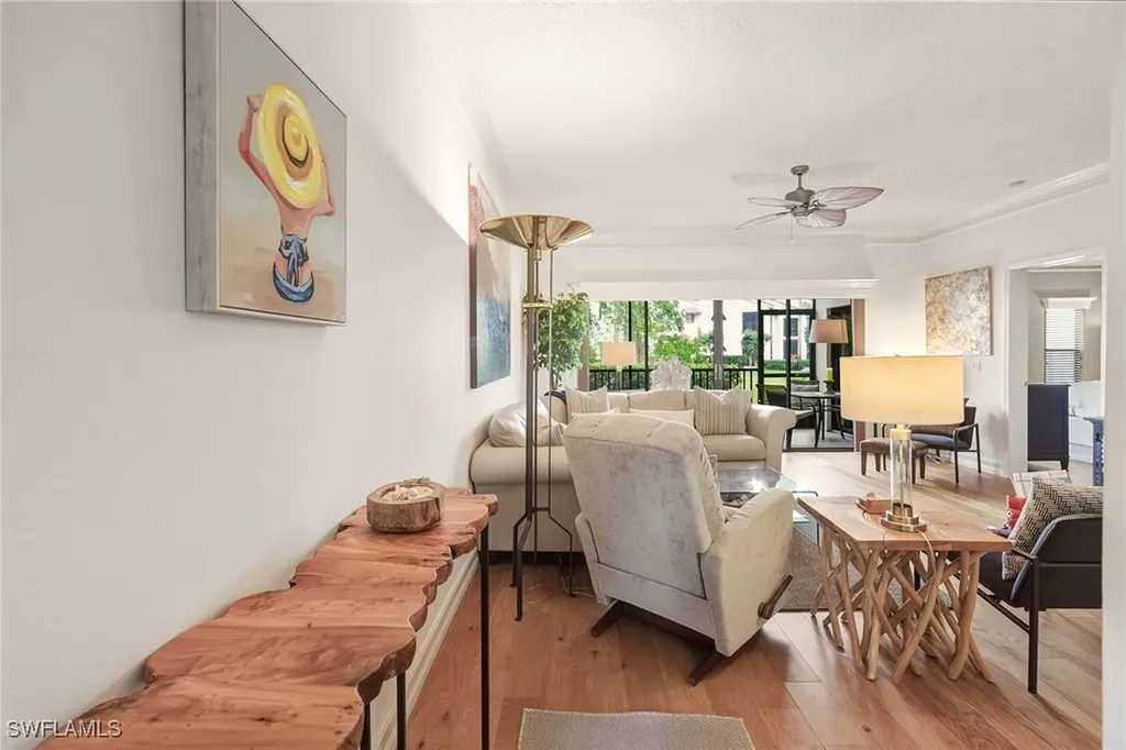 571 Serendipity Drive Naples FL 34108