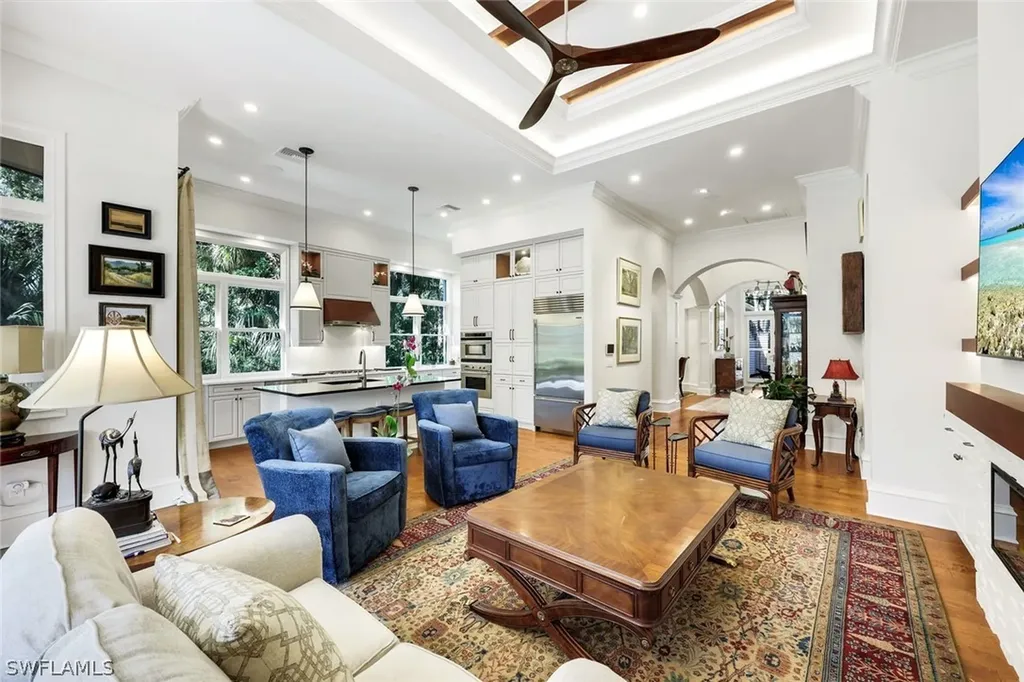 18051 Lagos Way Naples FL 34110