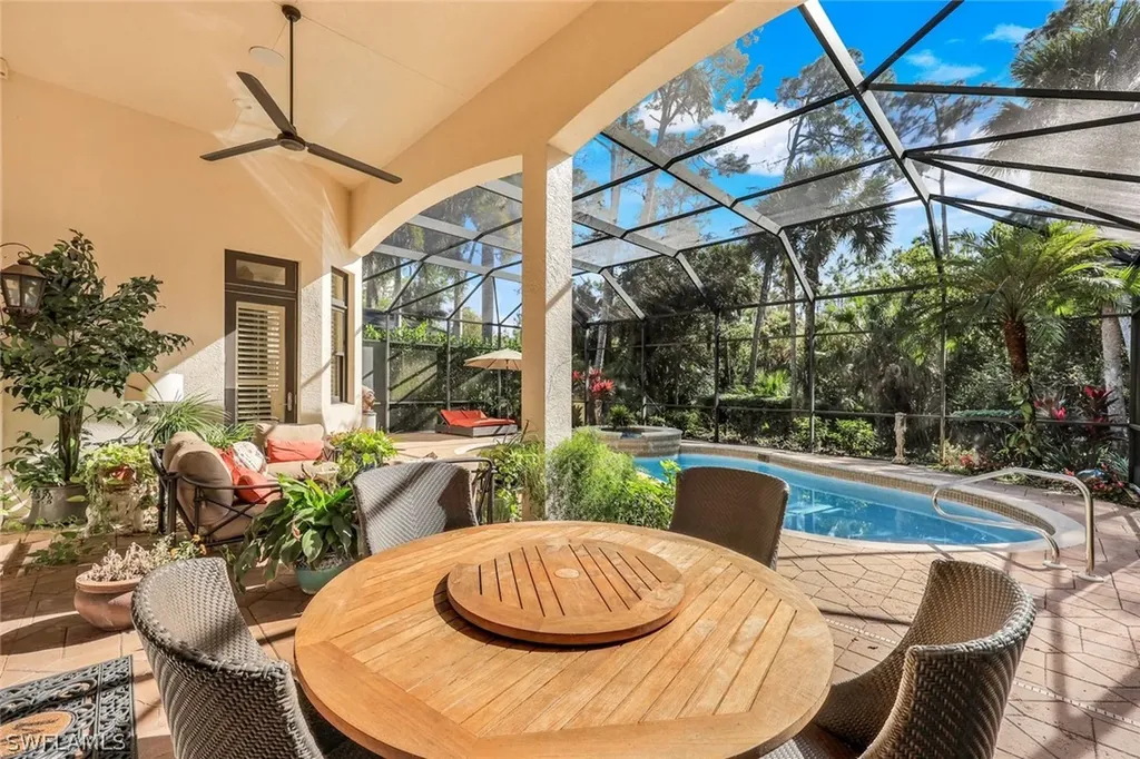 18051 Lagos Way Naples FL 34110