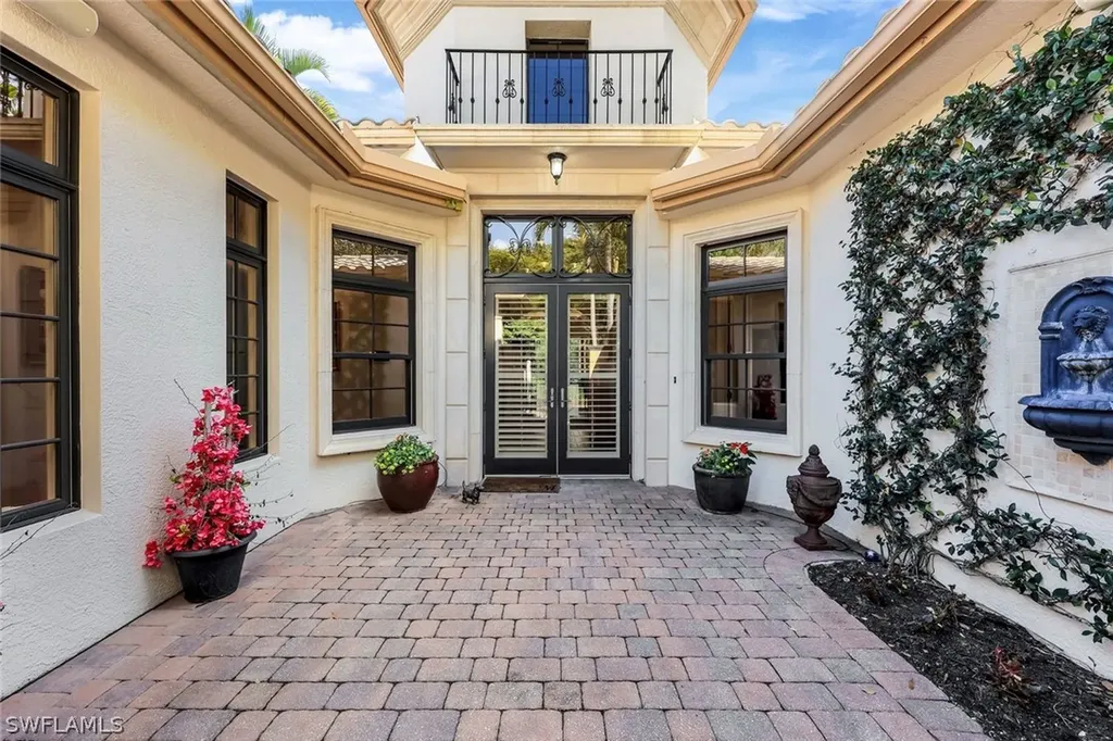18051 Lagos Way Naples FL 34110