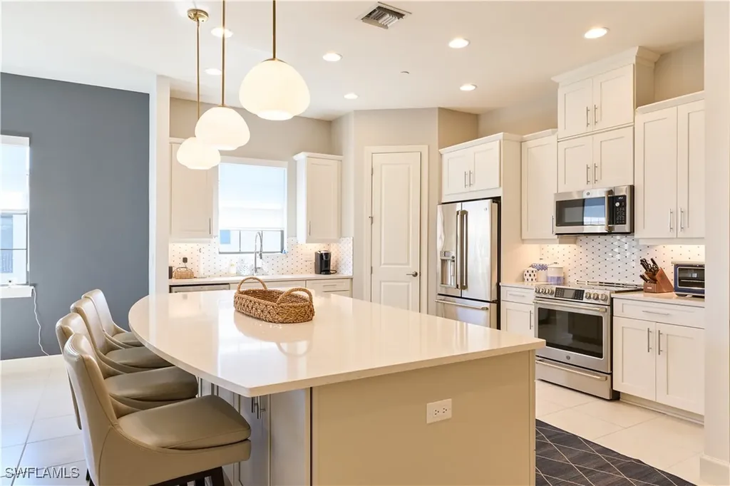 9673 Montelanico Loop Naples FL 34119