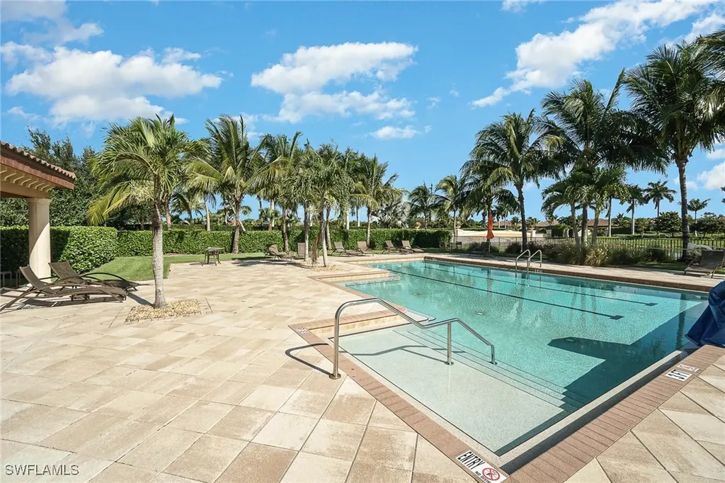 9731 Acqua Court Naples FL 34113