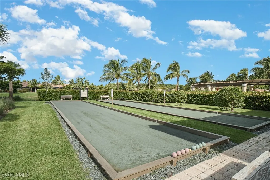 9731 Acqua Court Naples FL 34113