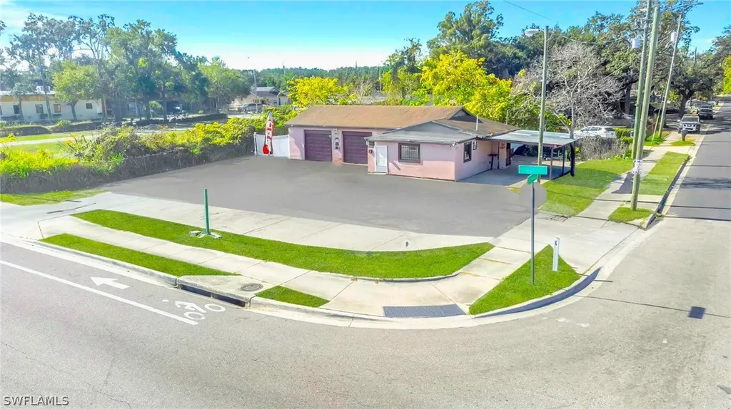 5708 N 40th Street Tampa FL 33610