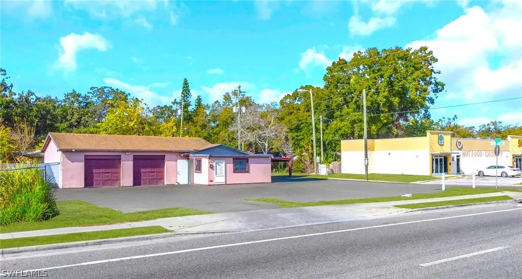 5708 N 40th Street Tampa FL 33610