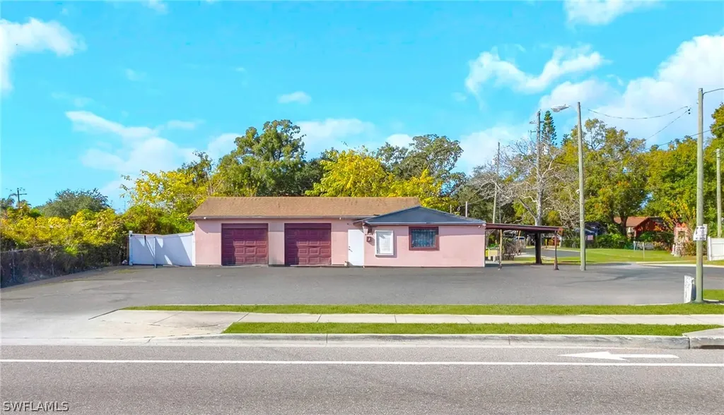 5708 N 40th Street Tampa FL 33610