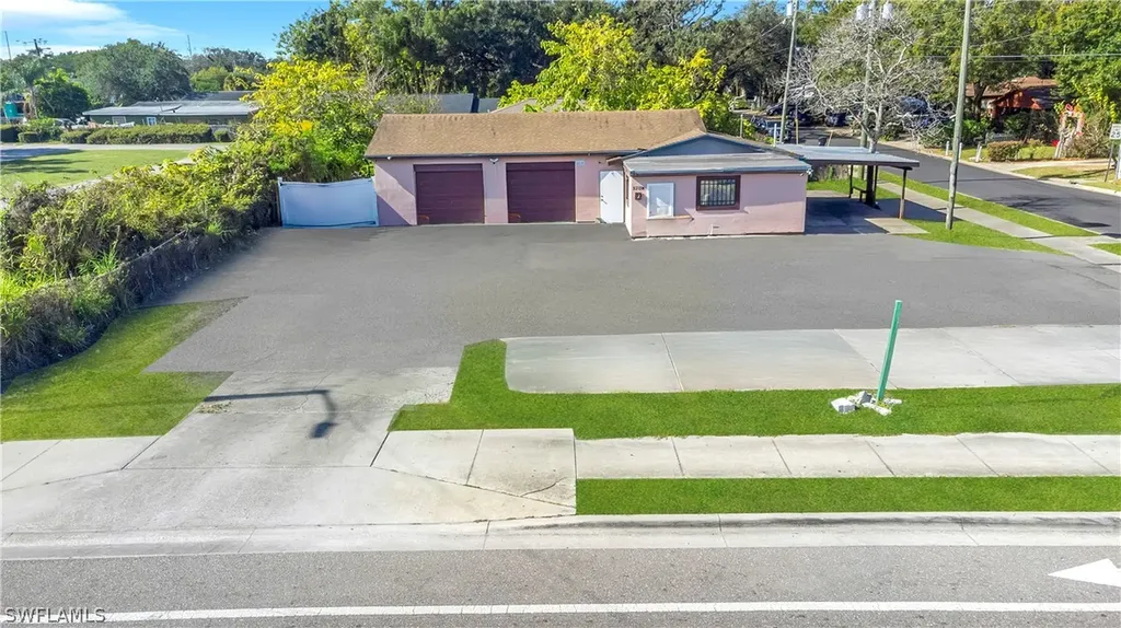 5708 N 40th Street Tampa FL 33610