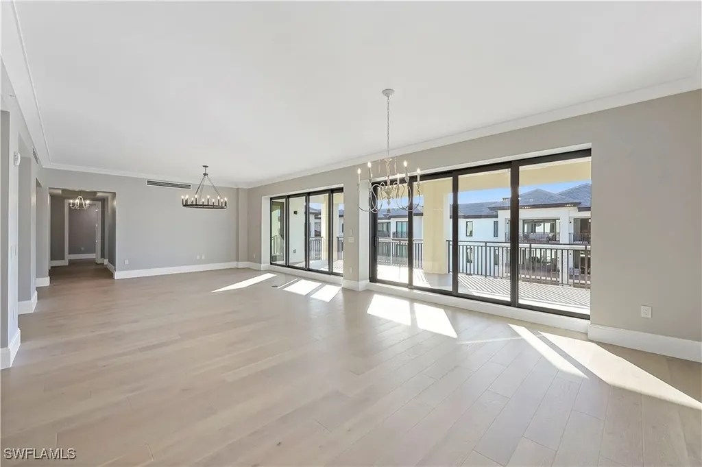 1130 3rd Avenue S Naples FL 34102