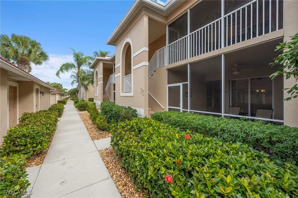 2810 Cypress Trace Circle Naples FL 34119