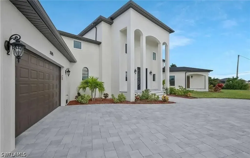 4014 Jacaranda Parkway W Cape Coral FL 33993