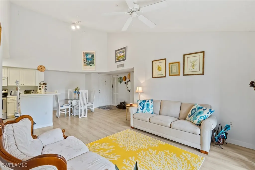 1180 Wildwood Lakes Boulevard Naples FL 34104