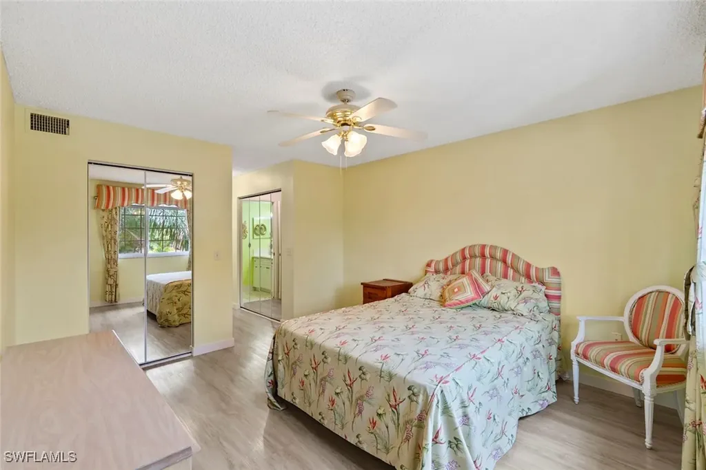 1180 Wildwood Lakes Boulevard Naples FL 34104