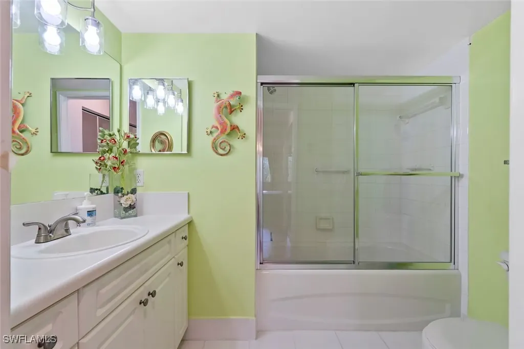 1180 Wildwood Lakes Boulevard Naples FL 34104