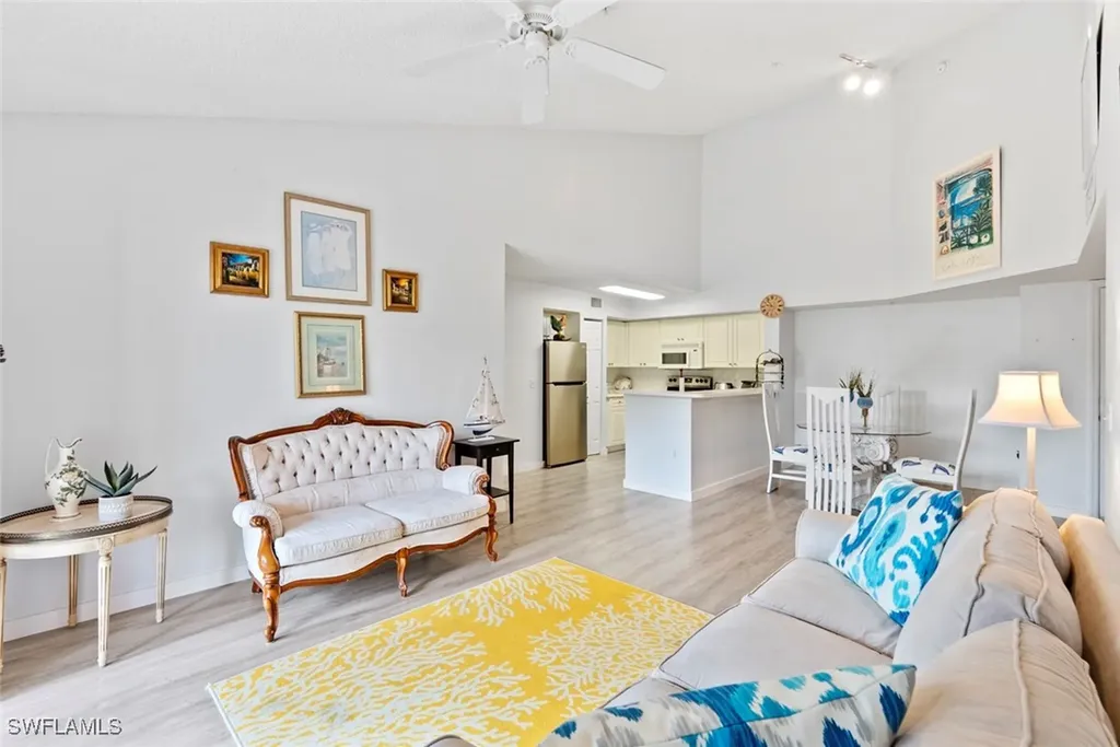 1180 Wildwood Lakes Boulevard Naples FL 34104