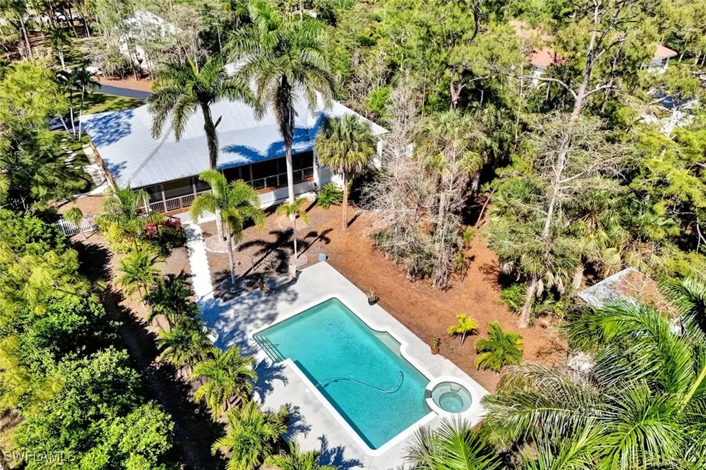 5660 English Oaks Lane Naples FL 34119