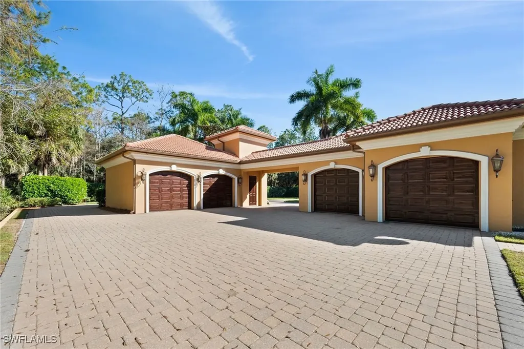 4415 Club Estates Drive Naples FL 34112