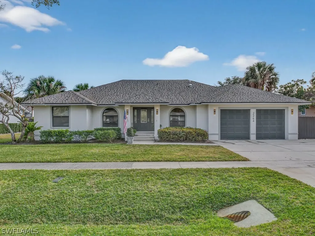 2264 Outrigger Lane Naples FL 34104