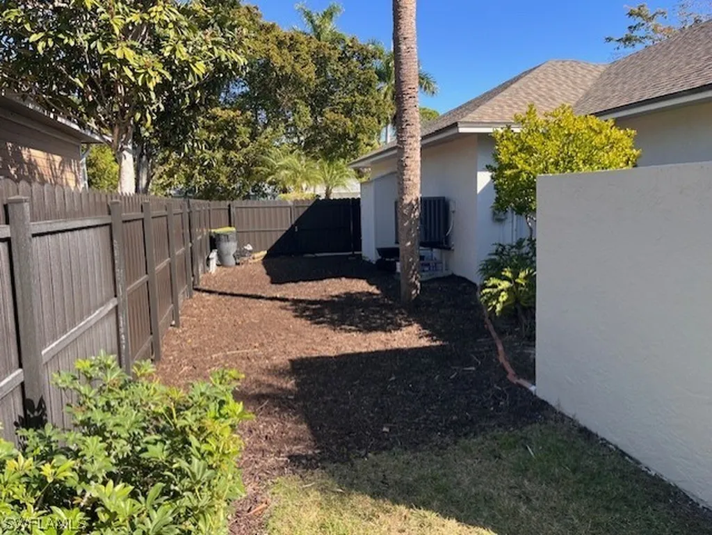 2264 Outrigger Lane Naples FL 34104