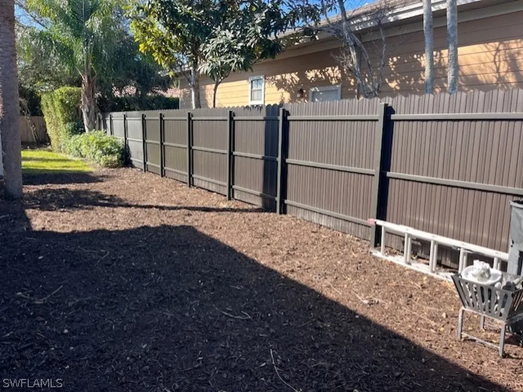 2264 Outrigger Lane Naples FL 34104