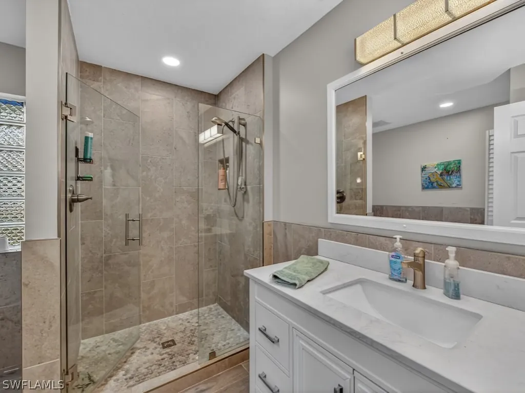 2264 Outrigger Lane Naples FL 34104