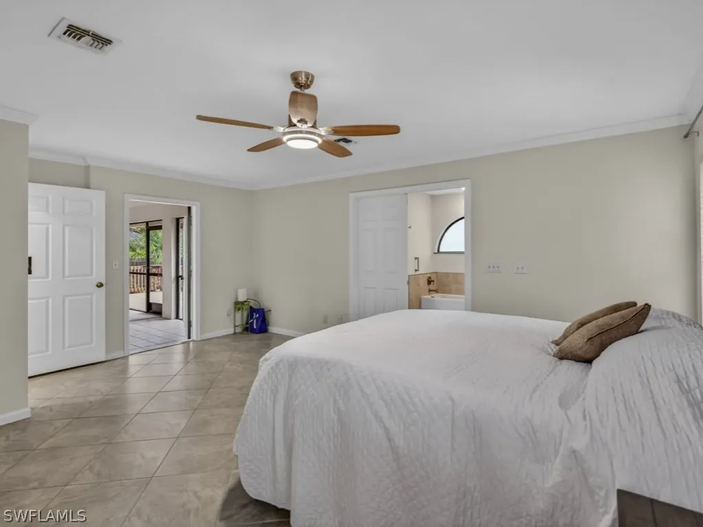 2264 Outrigger Lane Naples FL 34104