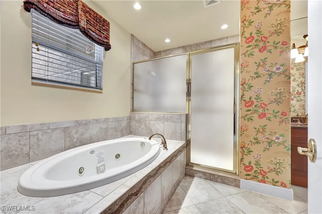 530 Avellino Isle Circle Naples FL 34119