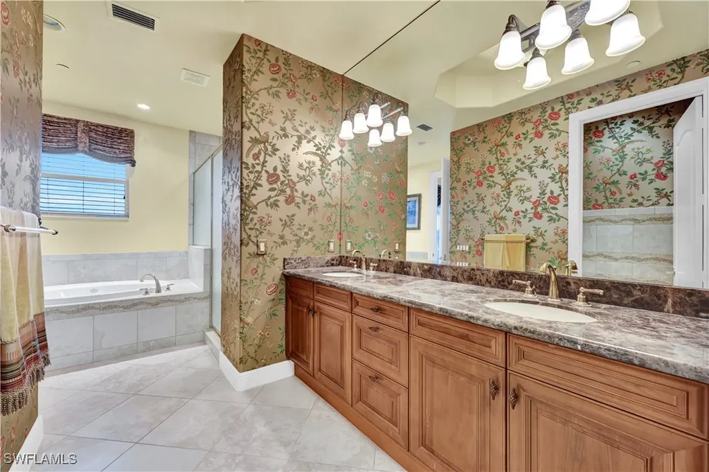 530 Avellino Isle Circle Naples FL 34119