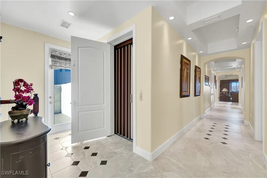 530 Avellino Isle Circle Naples FL 34119
