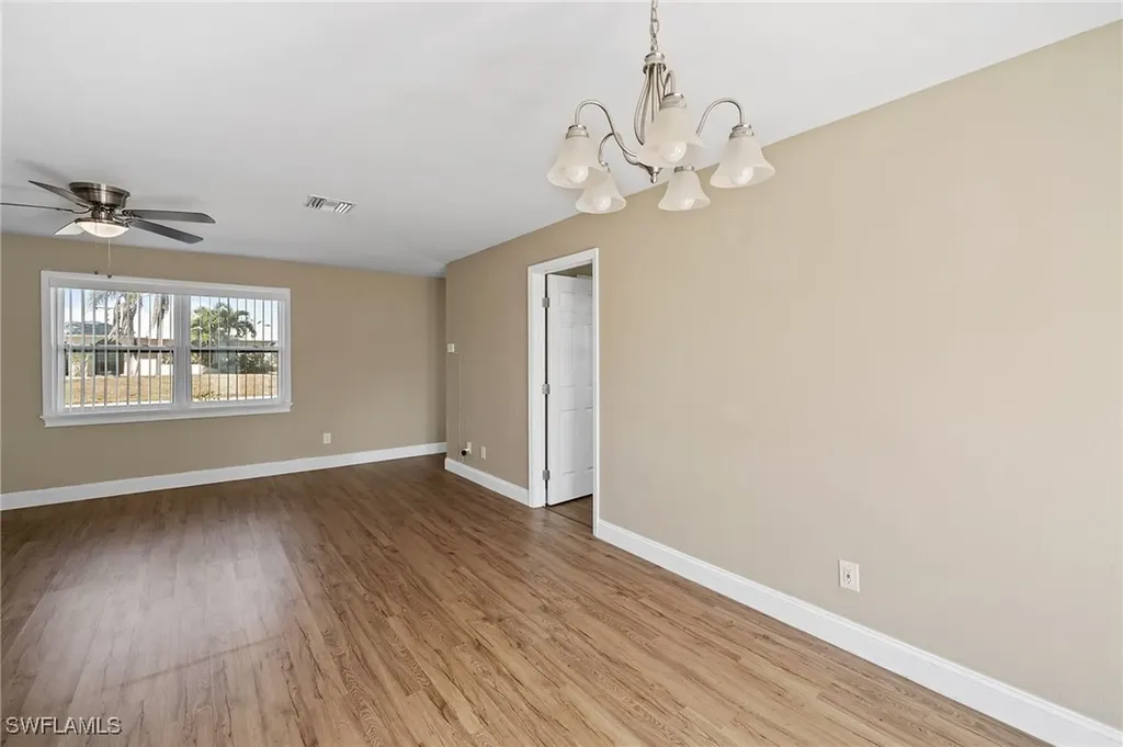 922 SE 27th Terrace Cape Coral FL 33904