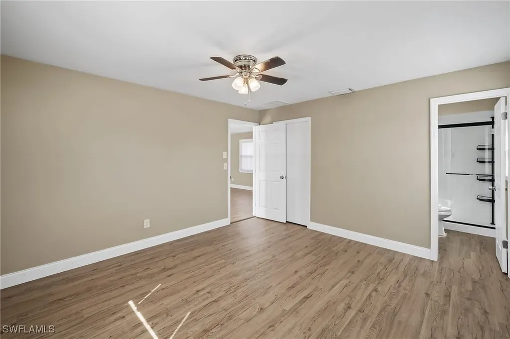 922 SE 27th Terrace Cape Coral FL 33904