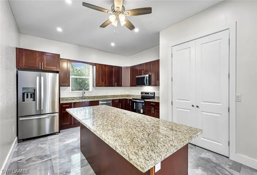 1853 Della Drive Naples FL 34117