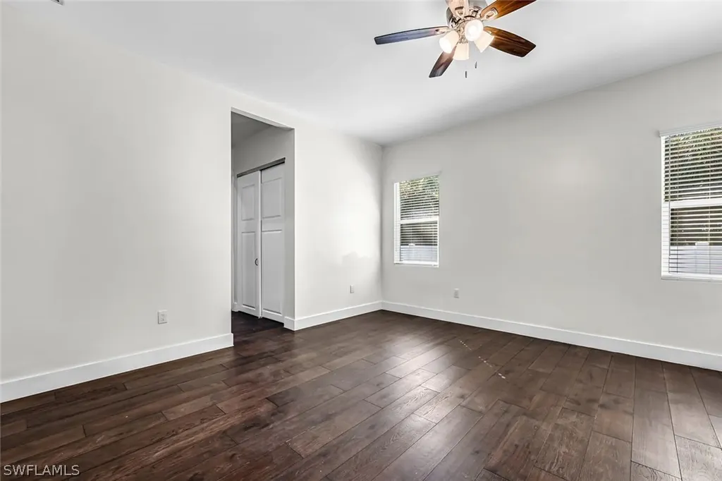 1853 Della Drive Naples FL 34117
