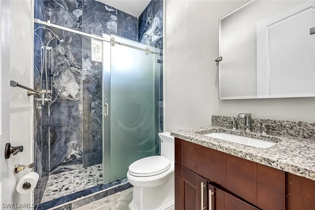 1853 Della Drive Naples FL 34117