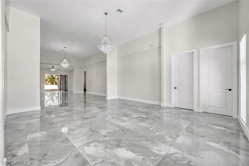 1853 Della Drive Naples FL 34117