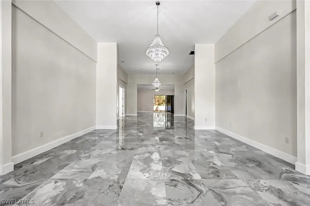 1853 Della Drive Naples FL 34117