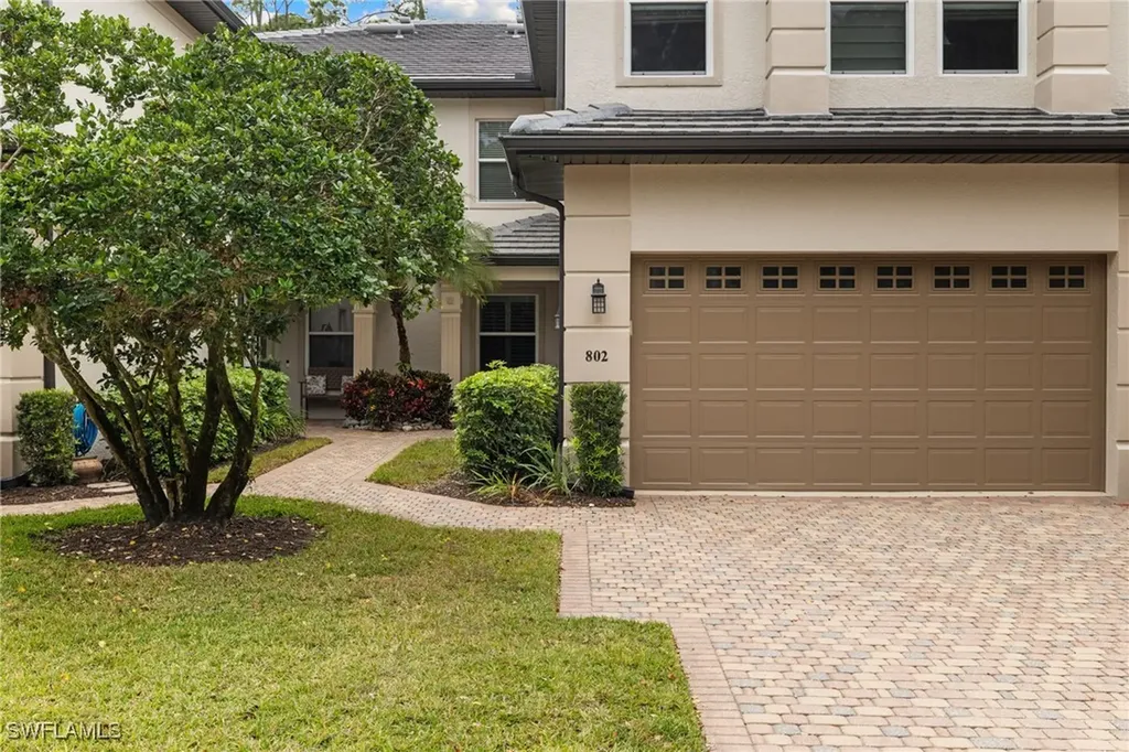 Naples FL, 6073 Ashford Lane, Unit 802